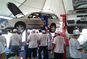 Motoristas podem fazer a inspeção veicular de graça do veículo neste sábado no centro de Maringá
